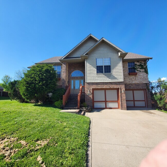 Foto del edificio - 847 Scenic View Ct