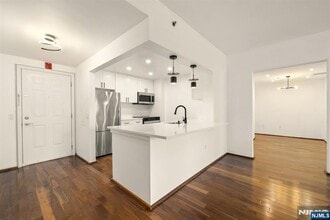 Building Photo - 3109 City Pl