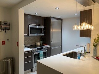 1 - 20 2nd St