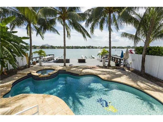 Foto del edificio - 1160 Stillwater Dr