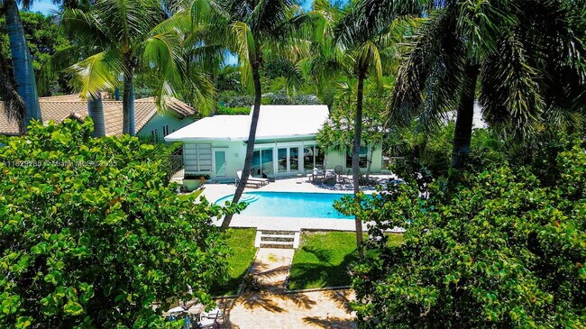 Photo - 1325 Marseille Dr House