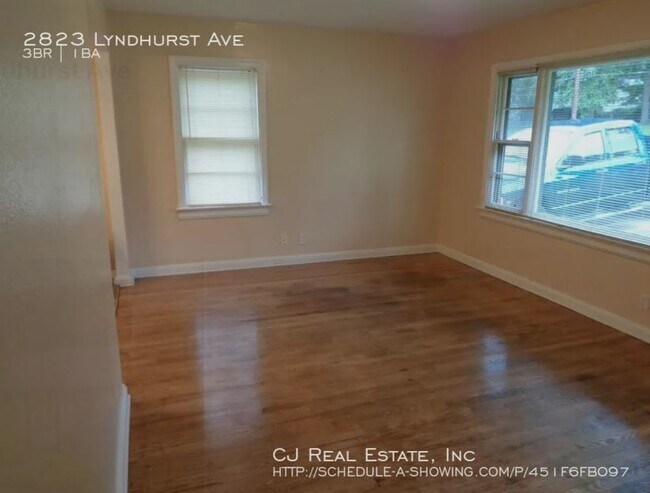 Building Photo - 2823 Lyndhurst Ave