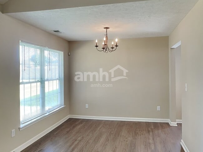 Foto del edificio - 2517 Kanlow Dr