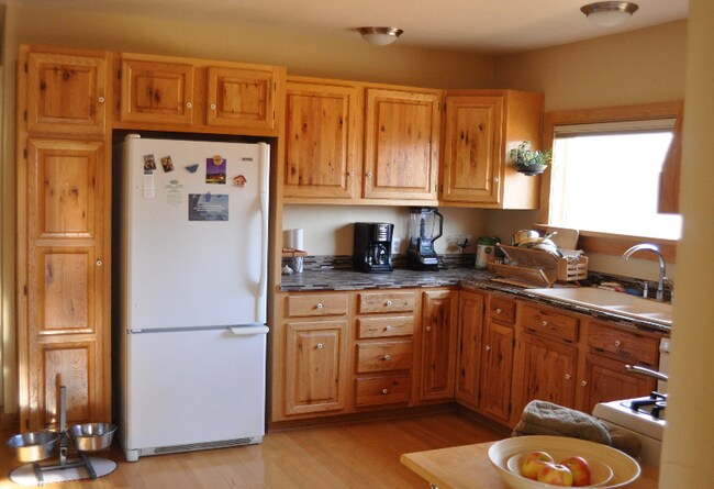 Building Photo - 104 B Guthrie Ln