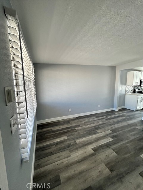 Foto del edificio - 11440 Old River School Rd