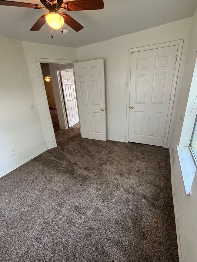 Foto del edificio - 2 Bed Duplex in Pryor