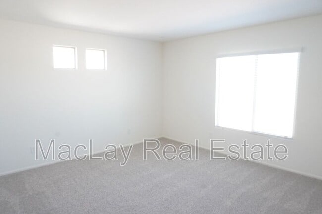 Foto del edificio - 1225 N 13th St