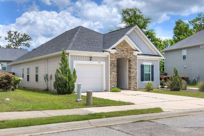 Foto del edificio - 478 Brantley Cove Cir