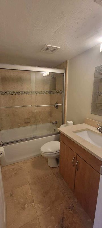 Foto del edificio - 474 Bristle Cone Ln