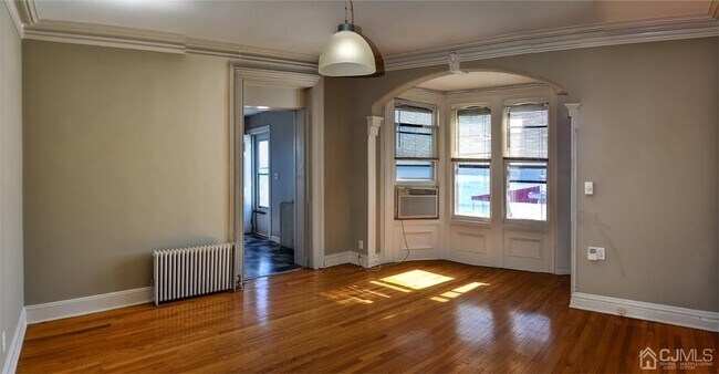 Building Photo - 166 Water St