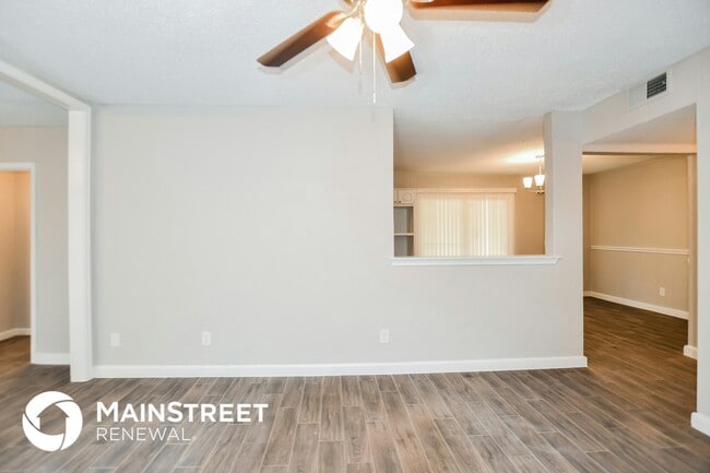 Foto del edificio - 926 Wateka Way