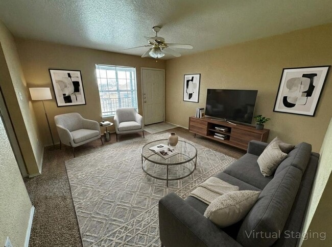 Building Photo - 3203 Toledo Dr