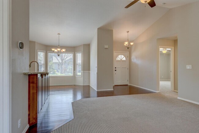 Foto del edificio - 5574 W Harborcove Ln