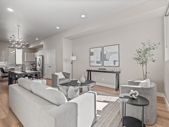 Foto del edificio - Modern Townhome with Mountain Views in One...