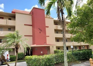 Building Photo - Aventura West Apartments