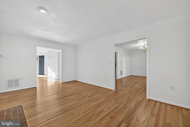 Building Photo - 1984 Cidermill Ln