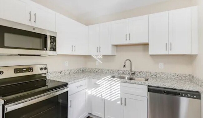 Foto del edificio - 2818 17th Ave N