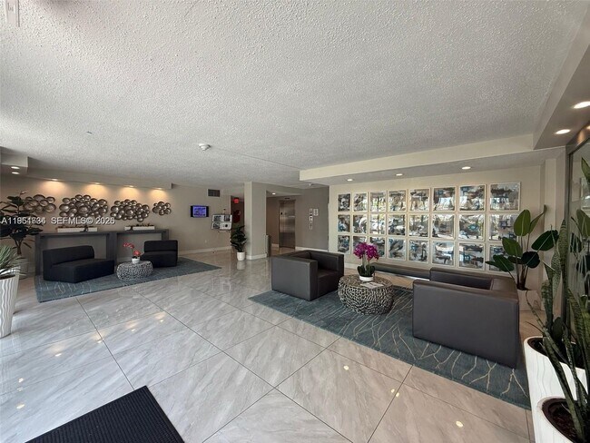 Foto del edificio - 16546 NE 26th Ave