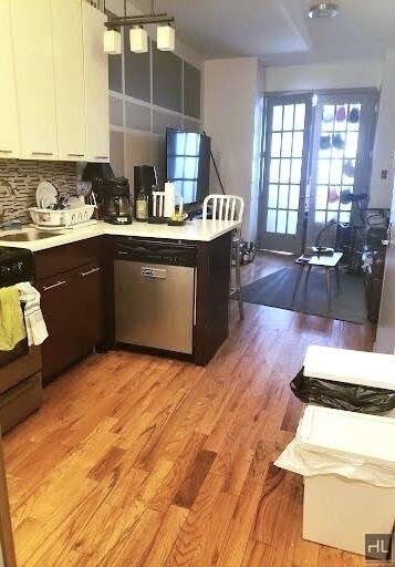Building Photo - Shared Apartment - Room in Bushwick - Back...