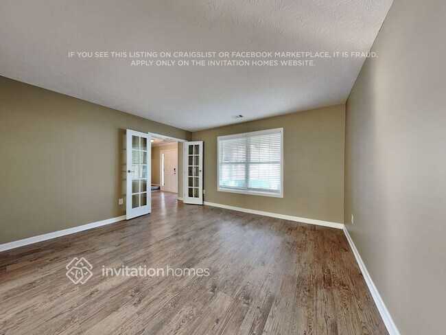 Foto del edificio - 680 Colt Shoals Ln