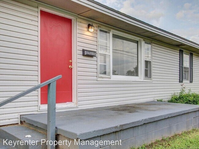 Foto del edificio - 3 br, 1 bath House - 2536 W Easton St N