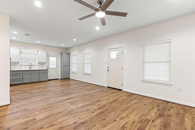 Foto del edificio - 1303 Aransas St