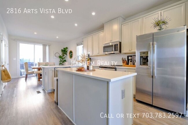 Building Photo - 2816 Arts Vista Blvd