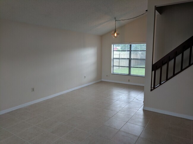 Foto del edificio - 190 Cinnamon Bay Ln