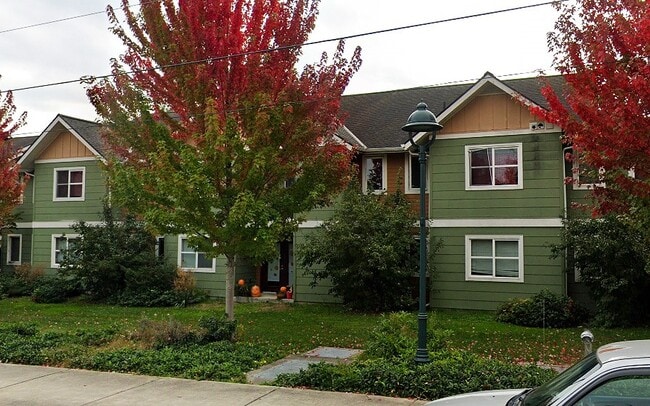 Foto del edificio - 525 McCurdy Rd