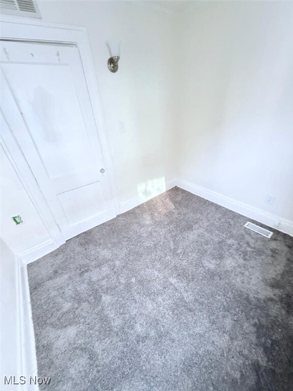 Building Photo - 3240 Sycamore Rd