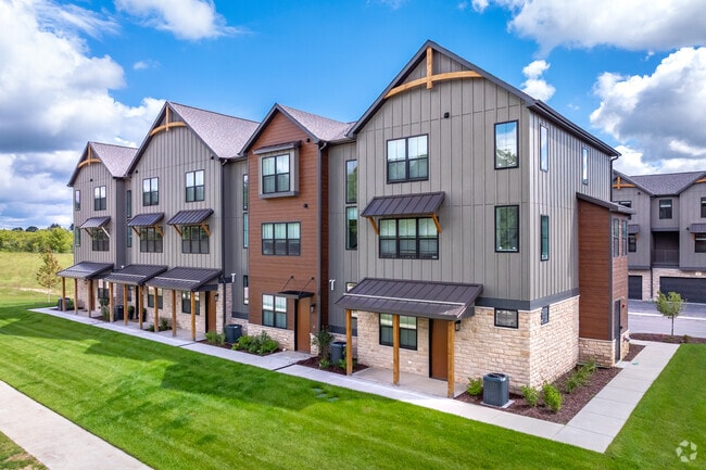 Building Photo - Whitetail Ridge at Elkhart Lake