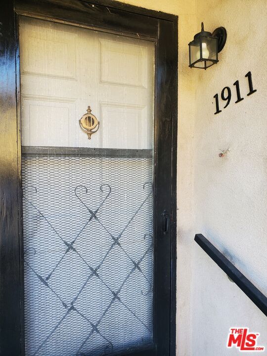Foto del edificio - 1911 Chickasaw Ave