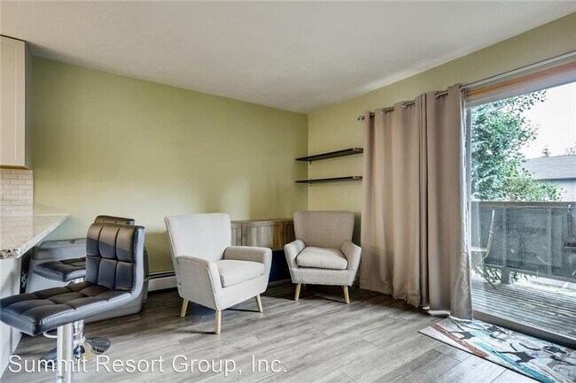Building Photo - 1 br, 1 bath House - Dillon Valley West I2...