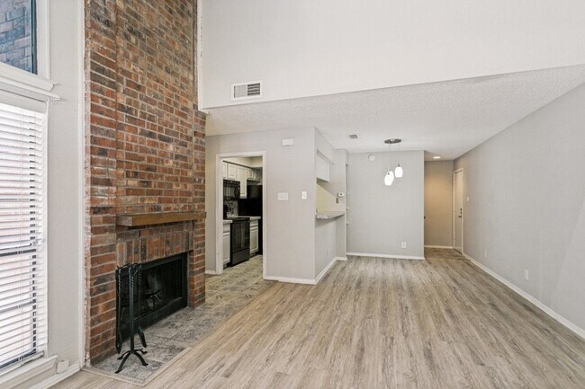 Foto del edificio - 18240 Midway Rd