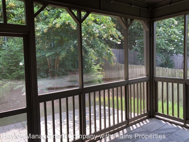 Building Photo - 4 br, 3 bath House - 672 Anders Court