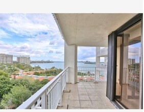 Building Photo - 4000 Towerside Terrace