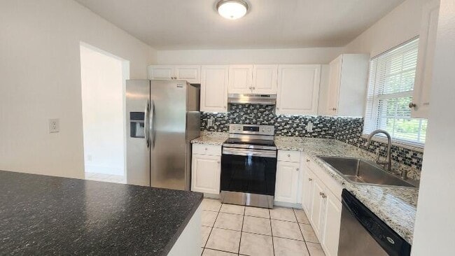 Building Photo - 517 Dotterel Rd