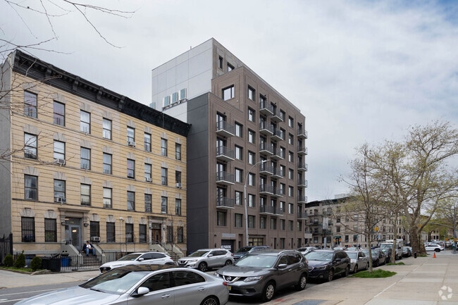 Building Photo - 1499 Bedford