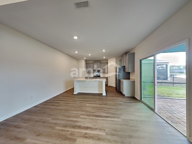 Building Photo - 173 Edge Park Trl