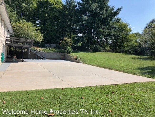 Building Photo - 3 br, 1.5 bath House - 23 Shshone Court