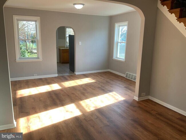 Foto del edificio - 254 Cedar Ave