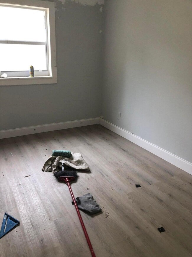 Building Photo - 5862 Triphammer Rd