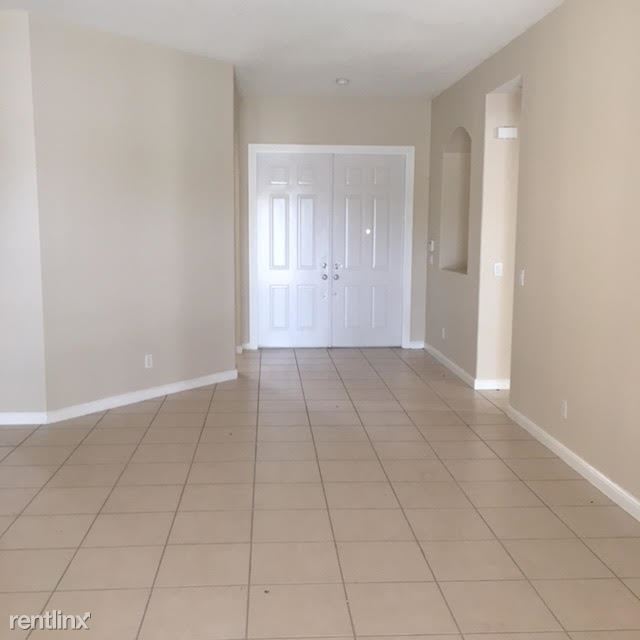 Building Photo - 16941 SW 33rd Ct