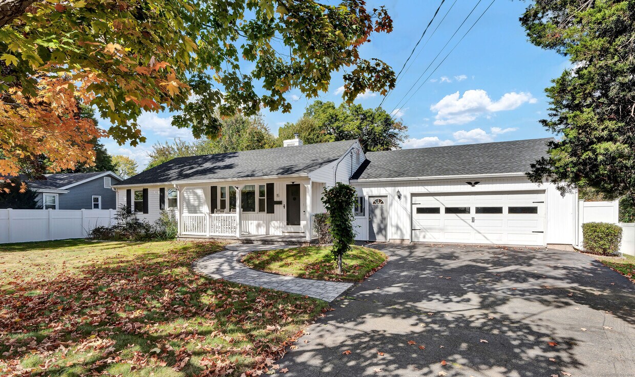 Primary Photo - 15-12 Two Stone Dr