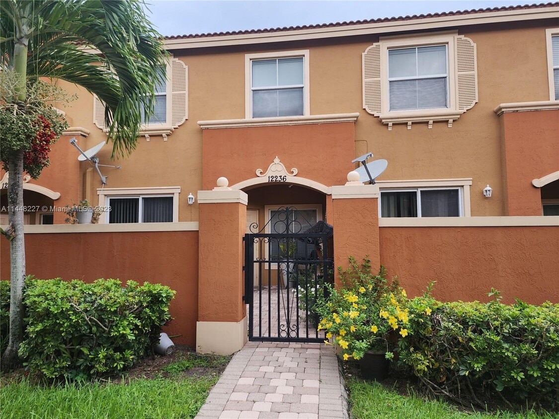 12236 SW 25th Ct Unit 1610, Miramar, FL 33025 Condo for Rent in
