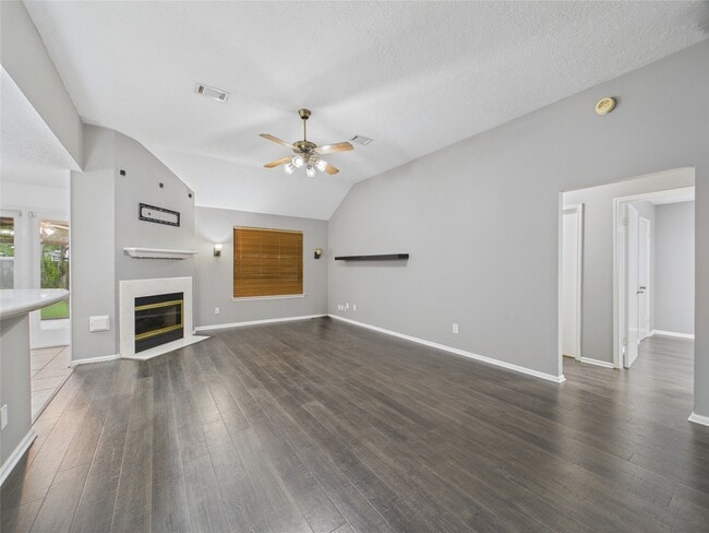 Building Photo - 3718 Brookwood Dr