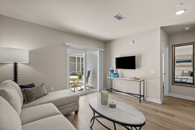 Building Photo - The Edison at the Shores