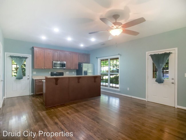 Building Photo - 3 br, 2 bath House - 8201 Lake Judson Road