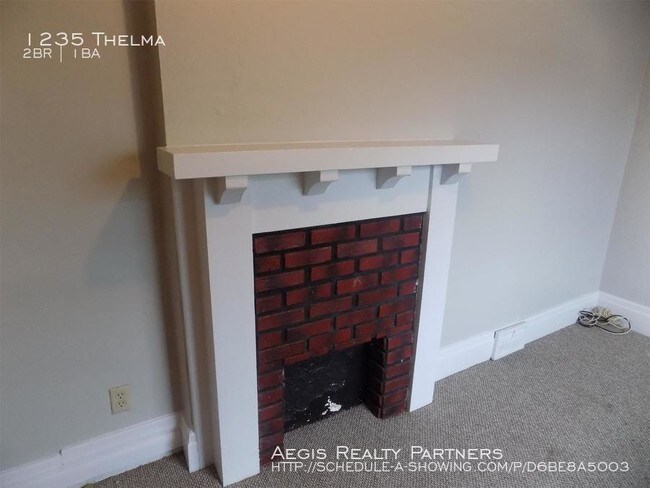 Building Photo - 1235 Thelma St
