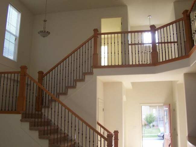 Building Photo - 1680 Aquamarine Dr